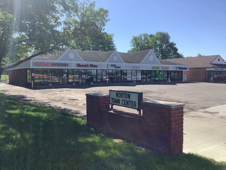 Primary Photo Of 4081-4089 Cleveland Massillon Rd, Norton Unknown For Lease