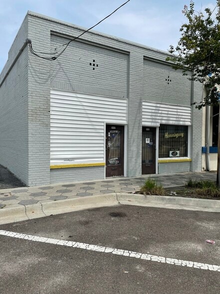 More Photos Of 3115 N Main St, Jacksonville Storefront Retail Office For Sale