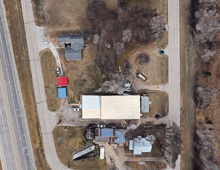 More Photos Of 6060-6104 S Southeast blvd, Derby Industrial For Sale