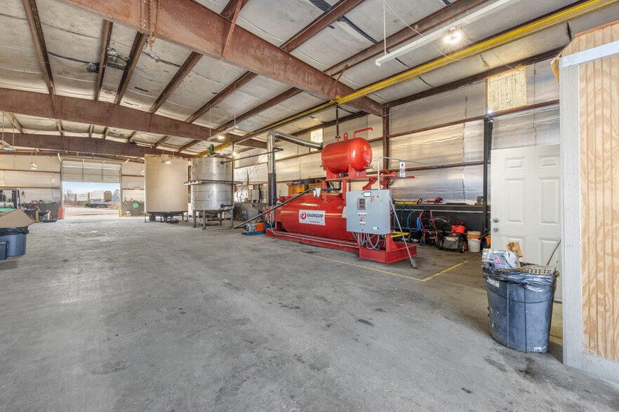 More Photos Of 6701 Almeda Genoa Rd, Houston Warehouse For Sale