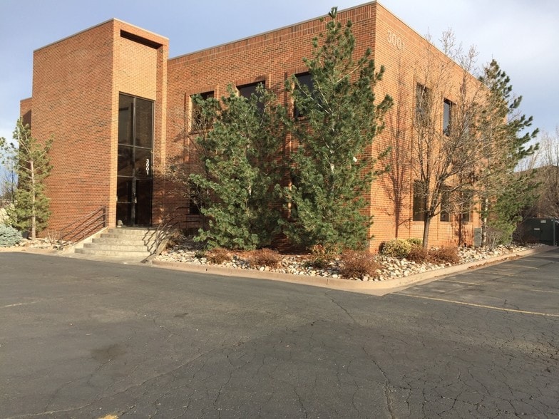 Primary Photo Of 3001 S Jamaica Ct, Aurora Office Residential For Sale