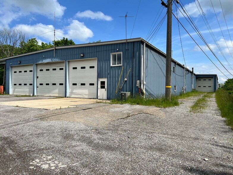 More Photos Of 2470 Evans City Rd, Harmony Warehouse For Sale