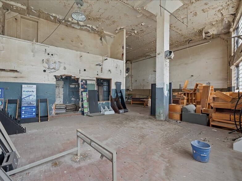 More Photos Of 808-22 Burnet Ave, Syracuse Warehouse For Sale