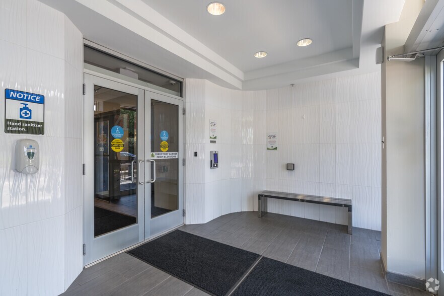 More Photos Of 65 E Elizabeth Ave, Bethlehem Medical For Lease