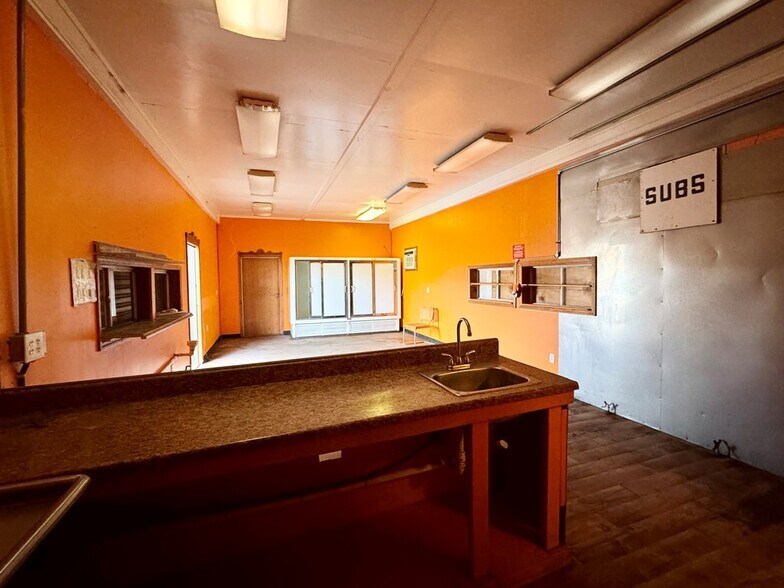 More Photos Of 563 James Monroe Ave, Monroeton Apartments For Sale