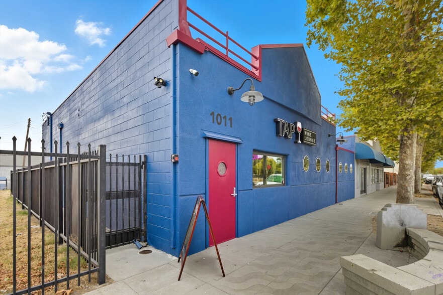 More Photos Of 1011 Del Paso Blvd, Sacramento Restaurant For Sale