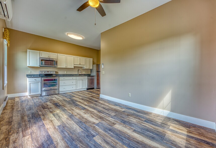 More Photos Of 2 Perkins Pl, Woodsville Apartments For Sale