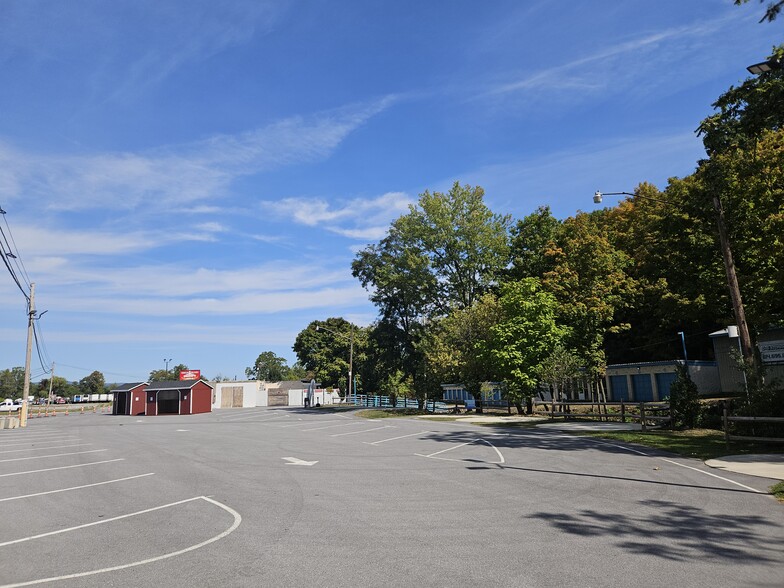 More Photos Of 285 Inlows Rd, Duncansville Freestanding For Lease