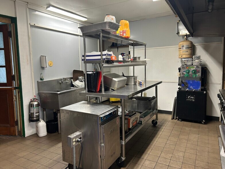 More Photos Of 114 E Norwegian St, Pottsville Storefront Retail Residential For Sale