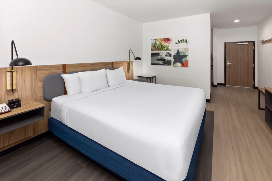 More Photos Of 3470 Joe Battle Blvd, El Paso Hotel For Sale