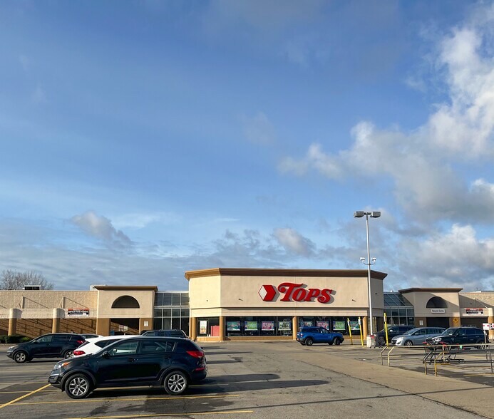 Primary Photo Of 333-345 Amherst St, Buffalo General Retail For Lease