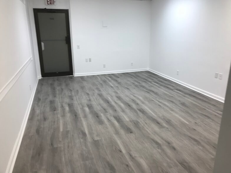 More Photos Of 1300 N Federal Hwy, Boca Raton Medical For Sale