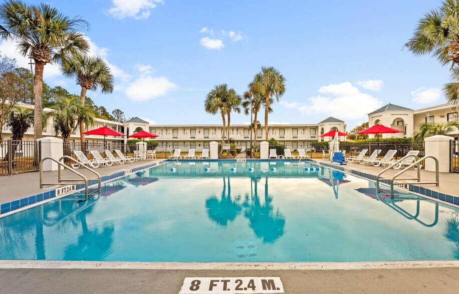 More Photos Of 1153 Airport Rd, Jacksonville Hotel For Sale