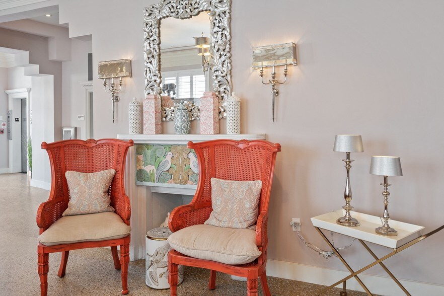 More Photos Of 1435 Collins Ave, Miami Beach Hotel For Sale