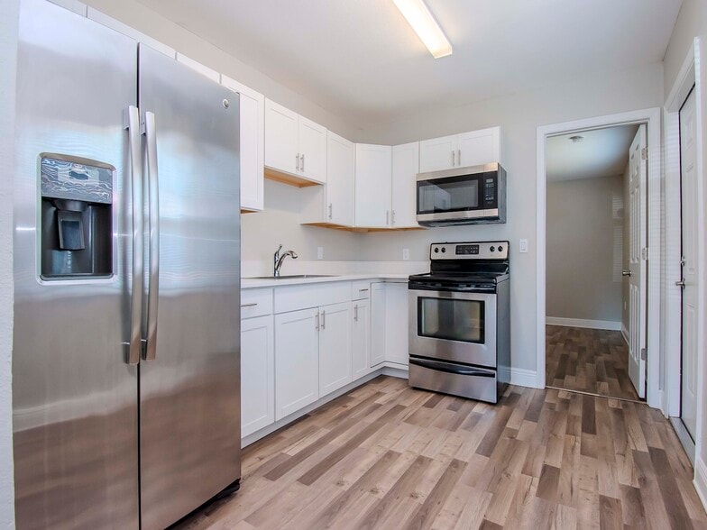 More Photos Of , Bradenton Multifamily For Sale