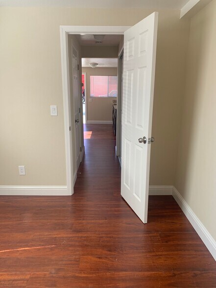 More Photos Of 116 Pine St, Redwood City Apartments For Sale
