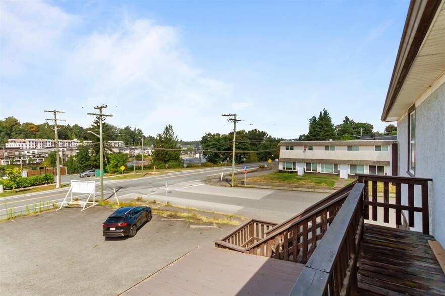 More Photos Of 33860 Pine st, Abbotsford Flex For Sale