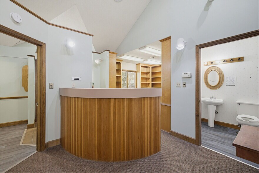 More Photos Of 114 S Park Ter, Eden Medical For Sale