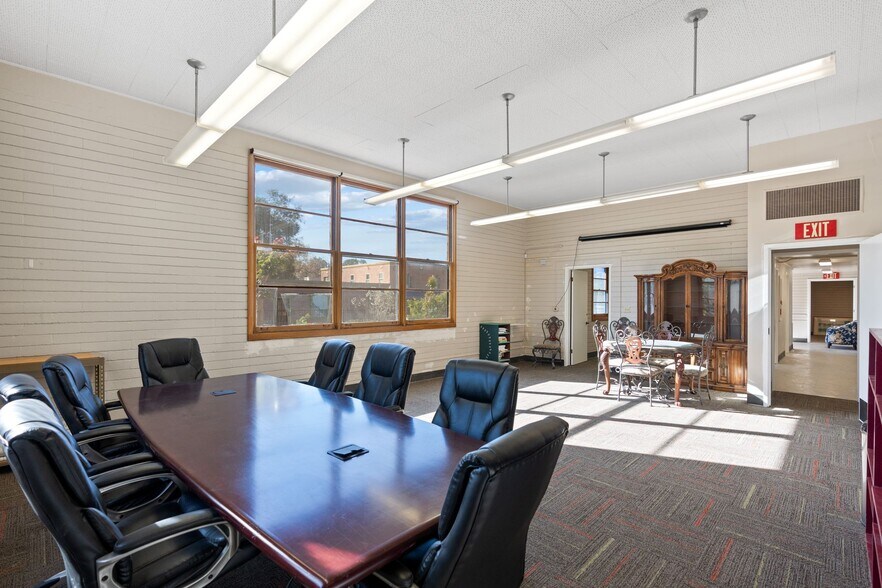 More Photos Of 130 E Alvarado St, Fallbrook Office For Sale