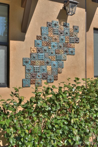 More Photos Of 251 Middlefield Rd, Palo Alto Apartments For Sale