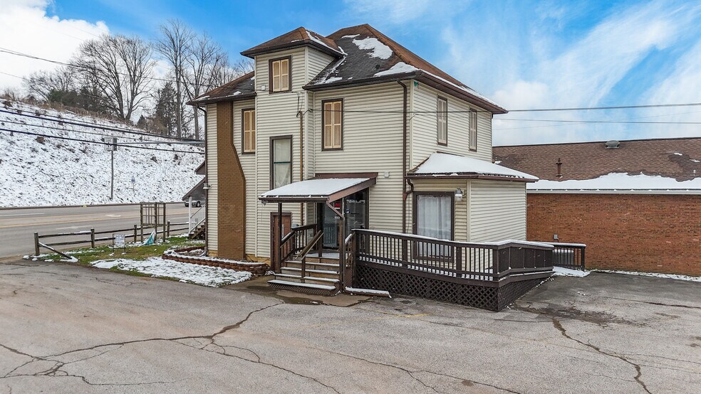 More Photos Of 3005 Murdoch Ave, Parkersburg Flex For Sale