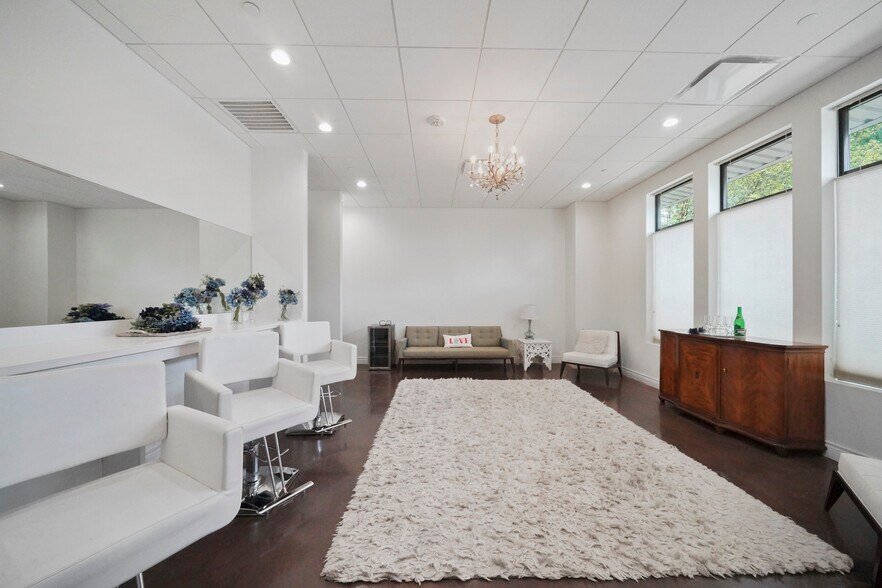 More Photos Of 25566 Bradbury Dr, Hockley Winery Vineyard For Sale