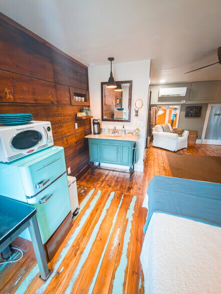 More Photos Of 127 N Main St, Amherst Storefront Retail Residential For Sale