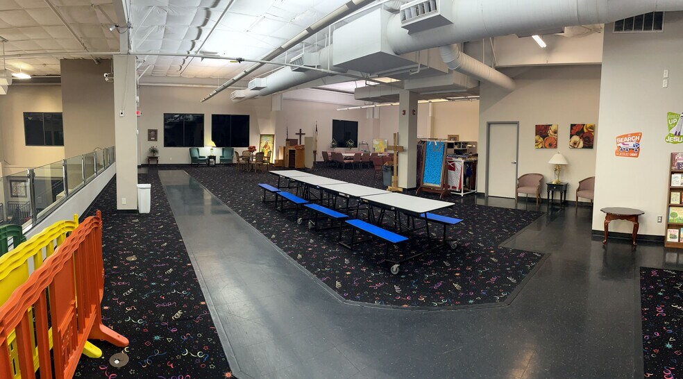 More Photos Of 2565 MacArthur Blvd, Lewisville Storefront Retail Office For Sale