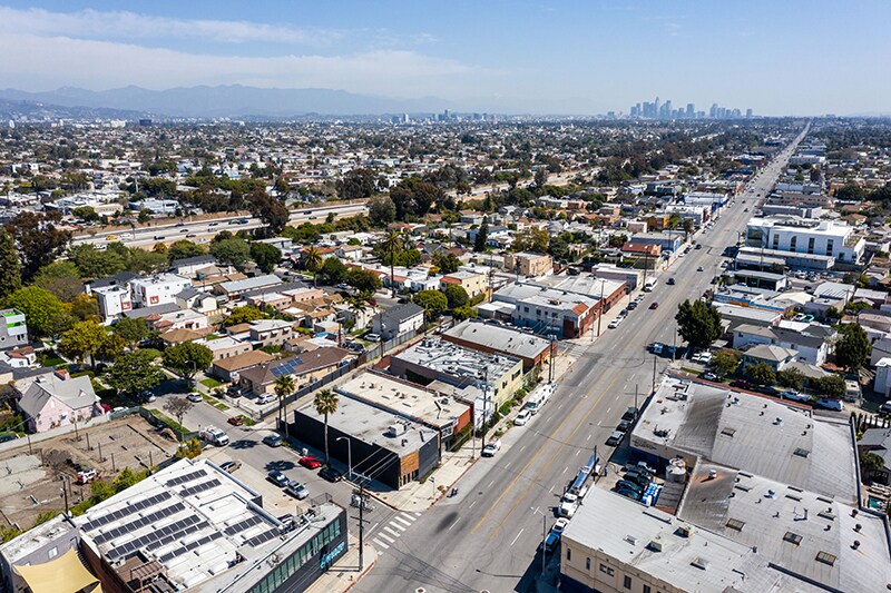 More Photos Of 5719 W Adams Blvd, Los Angeles Warehouse For Lease