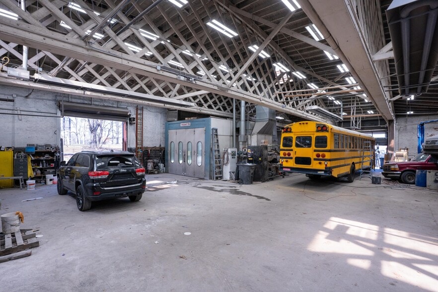 More Photos Of 615 Frelinghuysen Ave, Newark General Retail For Sale