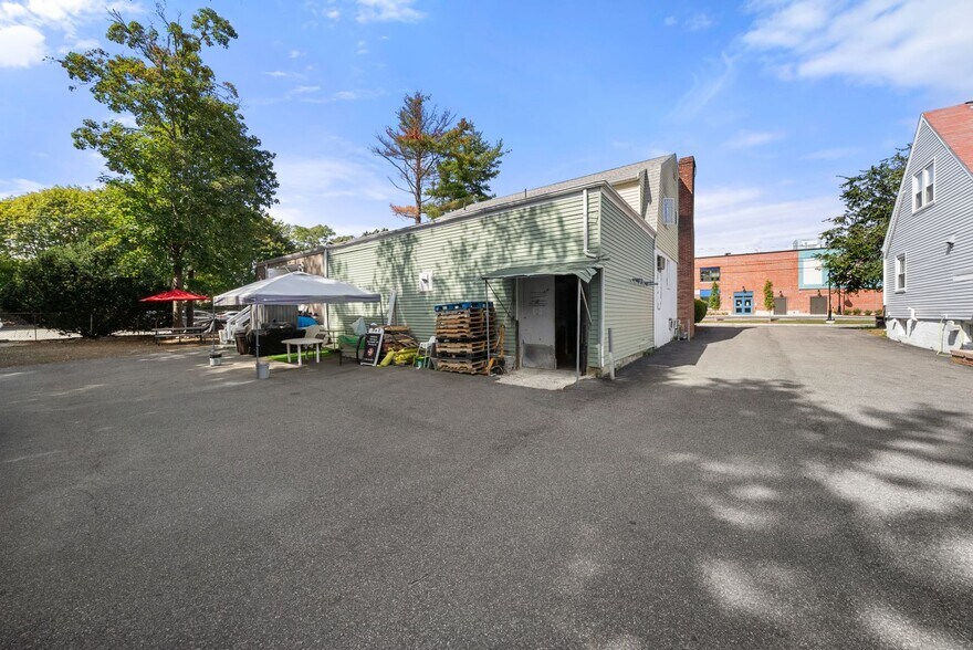 More Photos Of 42-46 St Anns Rd, Quincy Office For Sale