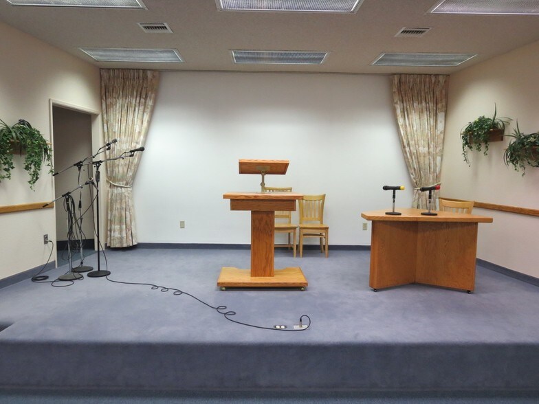 More Photos Of 11112 Barstow Rd, Lucerne Valley Religious Facility For Sale