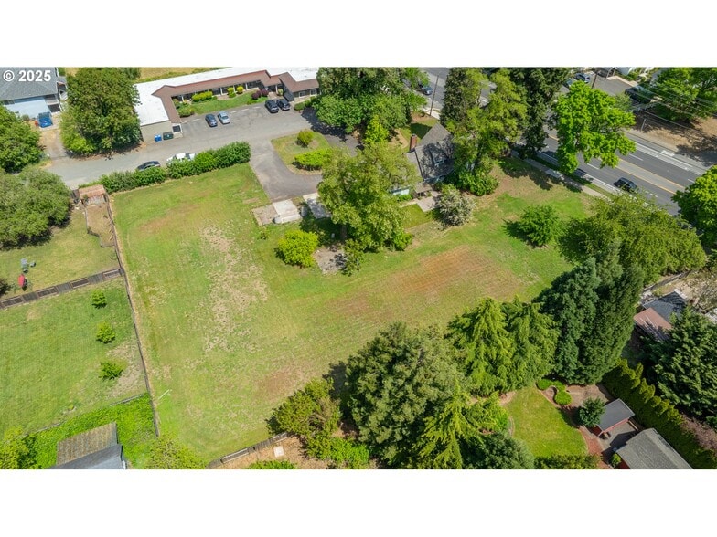 More Photos Of River Road @ Hamilton Ave, Eugene Land For Sale
