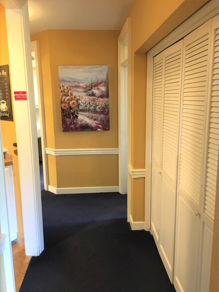 More Photos Of 565 Brunswick Rd, Grass Valley Office For Sale