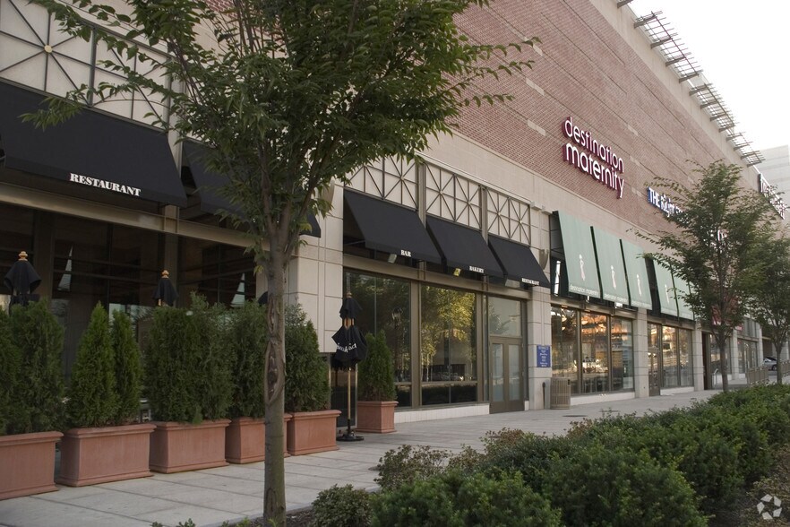 More Photos Of 1 Maple Ave, White Plains Unknown For Lease