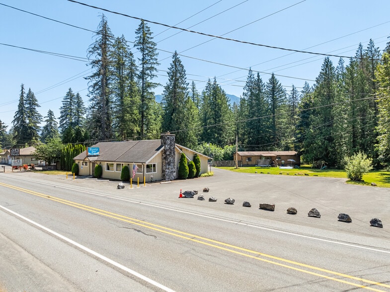 More Photos Of 7461 MT Baker Hwy, Deming Restaurant For Sale