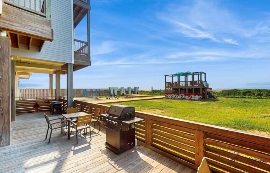 More Photos Of 947 Barkley St, Gilchrist Multifamily For Sale