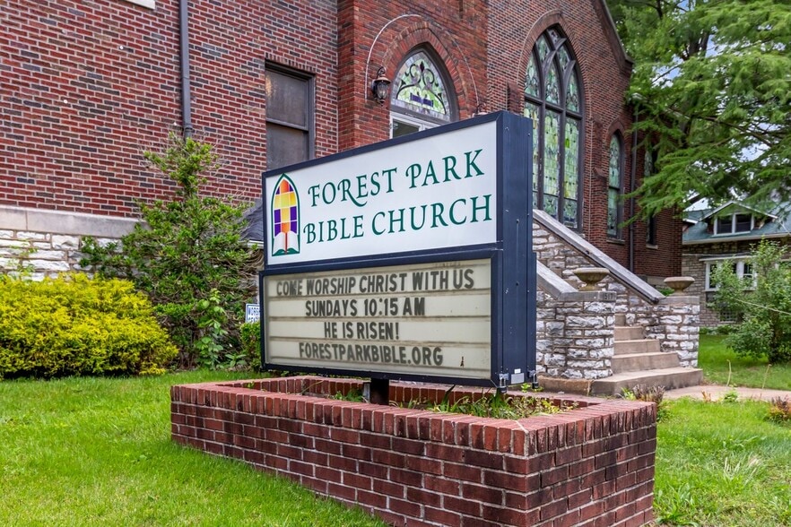 More Photos Of 1517 McCausland Ave, Saint Louis Specialty For Sale