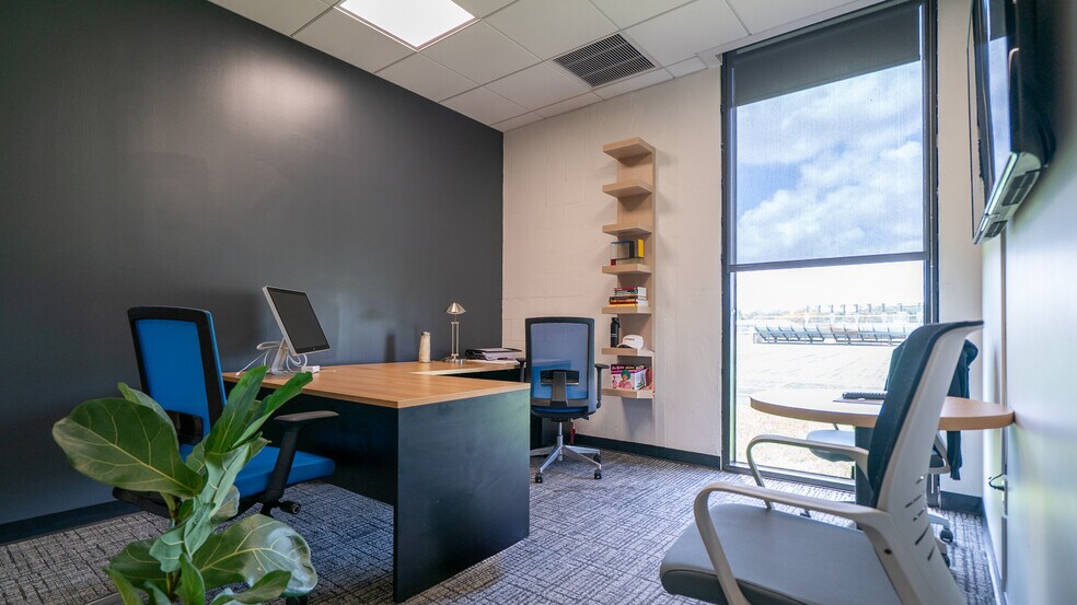 More Photos Of 6380 NE 4th Ave, Miami Office For Lease