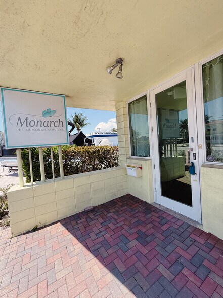More Photos Of 805 N Federal Hwy, Boynton Beach Freestanding For Sale