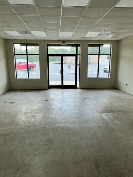 More Photos Of 4299 Peavine Rd, Crossville Storefront For Lease