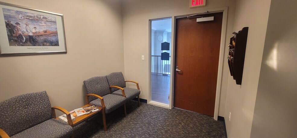 More Photos Of 46161 Westlake Dr, Sterling Office For Sale