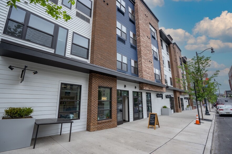 More Photos Of 107 N 7th St, Allentown Apartments For Lease