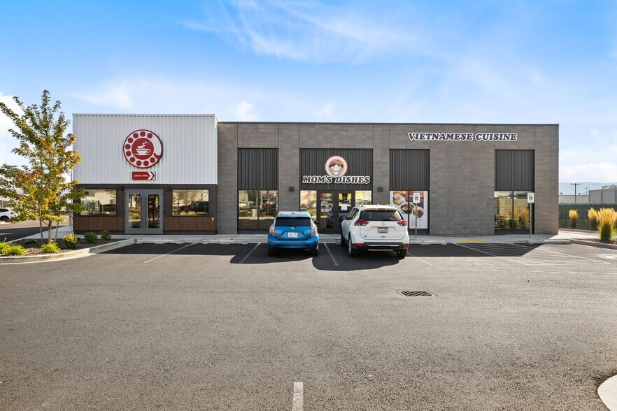 More Photos Of 1802 1st, Yakima Restaurant For Sale