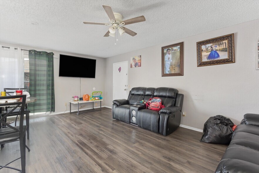 More Photos Of 1140 Oxford Dr, Redlands Apartments For Sale