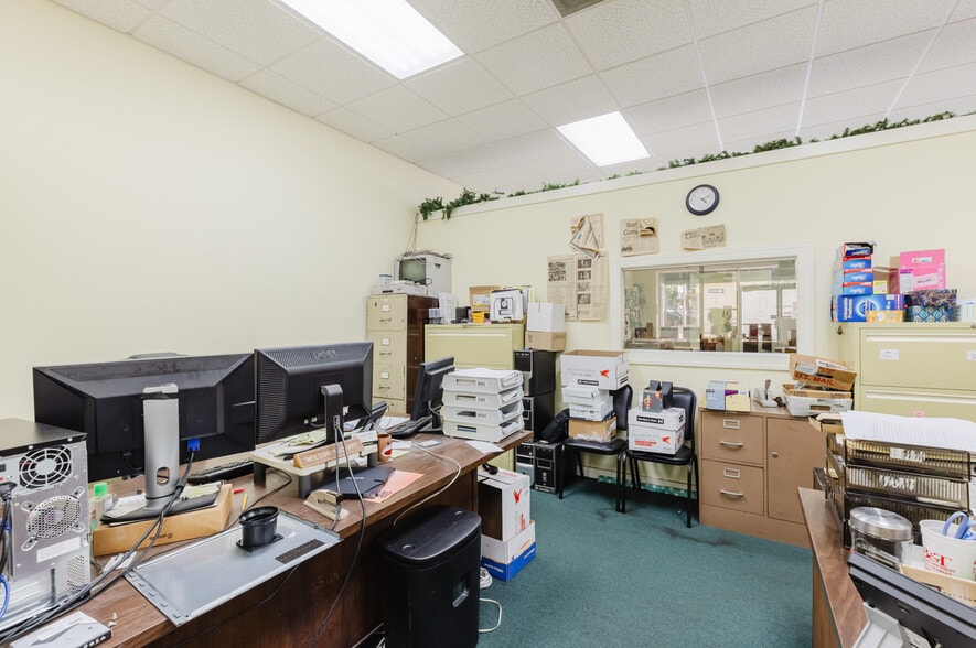 More Photos Of 205 W. Forsyth Street, Americus General Retail For Sale