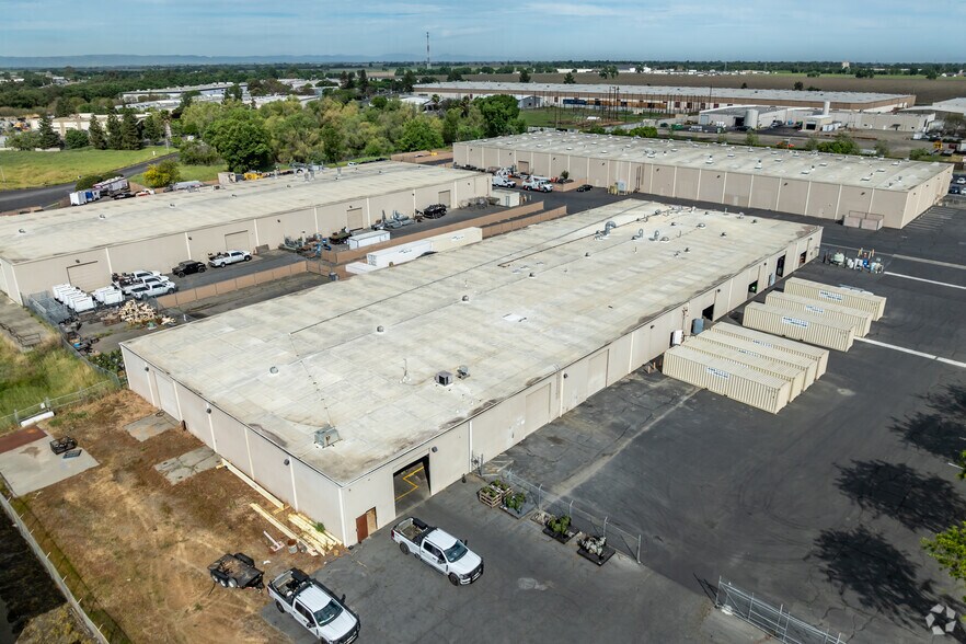 More Photos Of 1462 Tanforan Ave, Woodland Warehouse For Lease