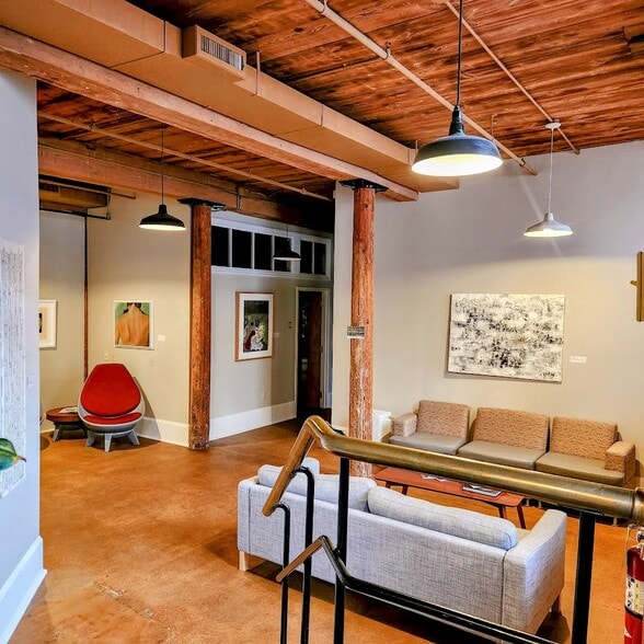 More Photos Of 200 Brookstown Ave, Winston-Salem Loft Creative Space For Lease