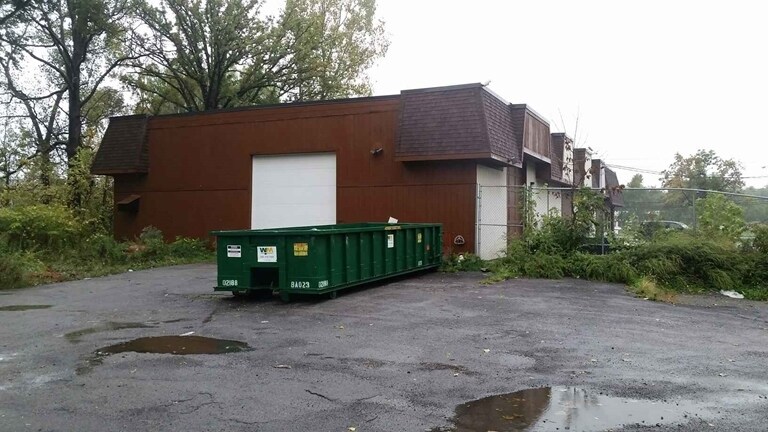 More Photos Of 170 Jefferson Rd, Rochester Freestanding For Lease