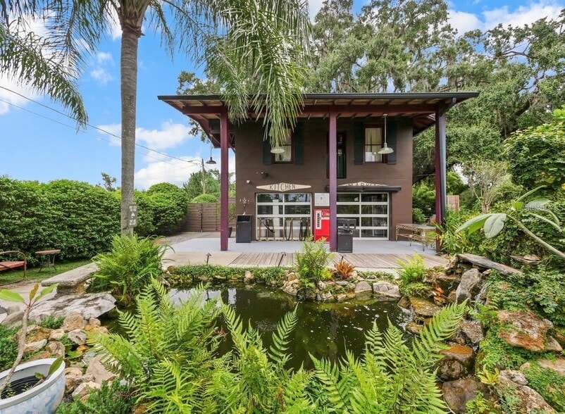 More Photos Of 4421 Edgewater Dr, Orlando Freestanding For Sale